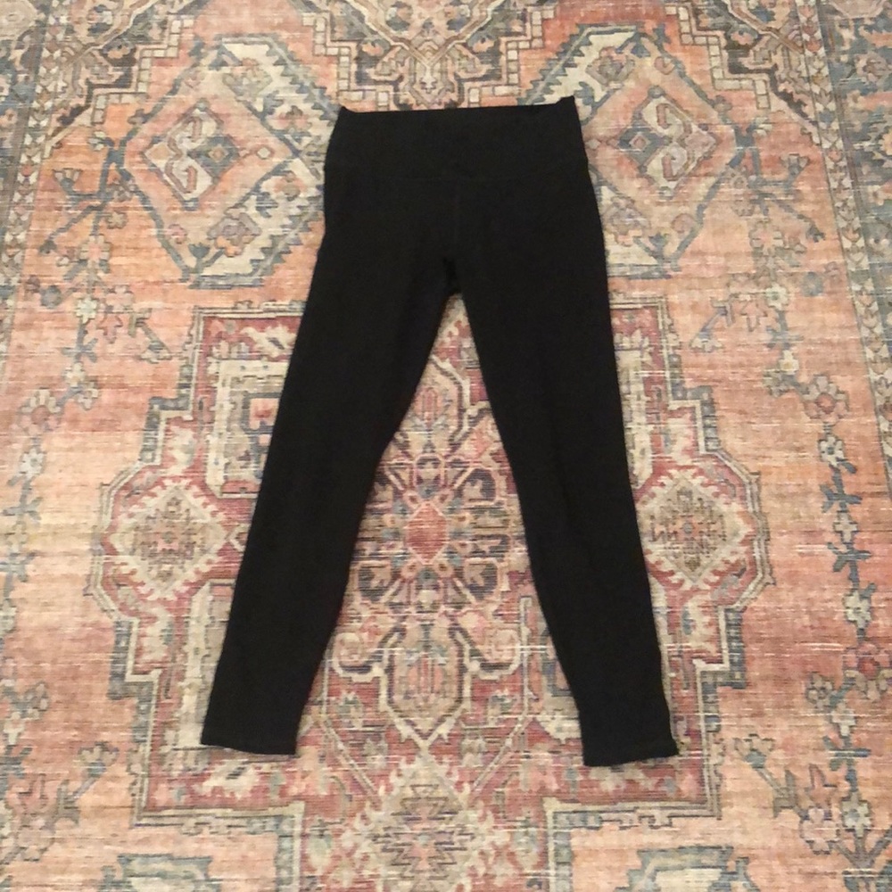 (3of 4) Fabletics high waisted powerhold leggings